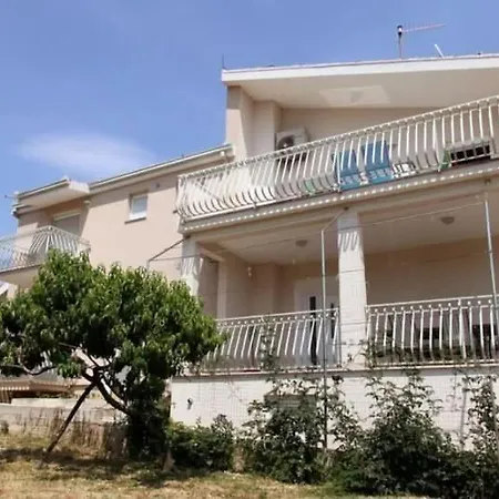 Apartmant Milan Trogir Exterior foto
